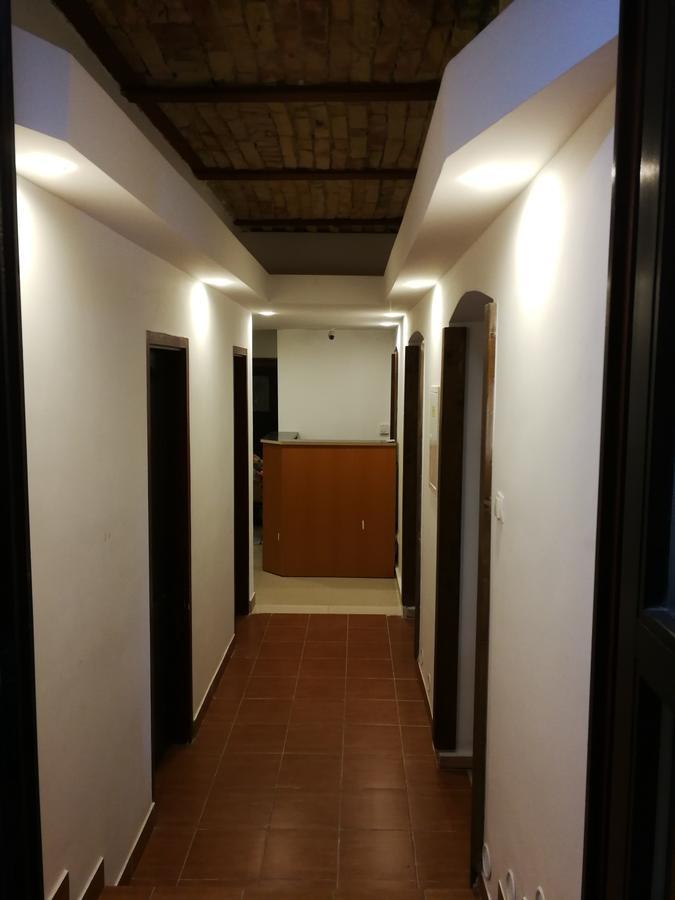 Budapest Garden Hotel Ngoại thất bức ảnh