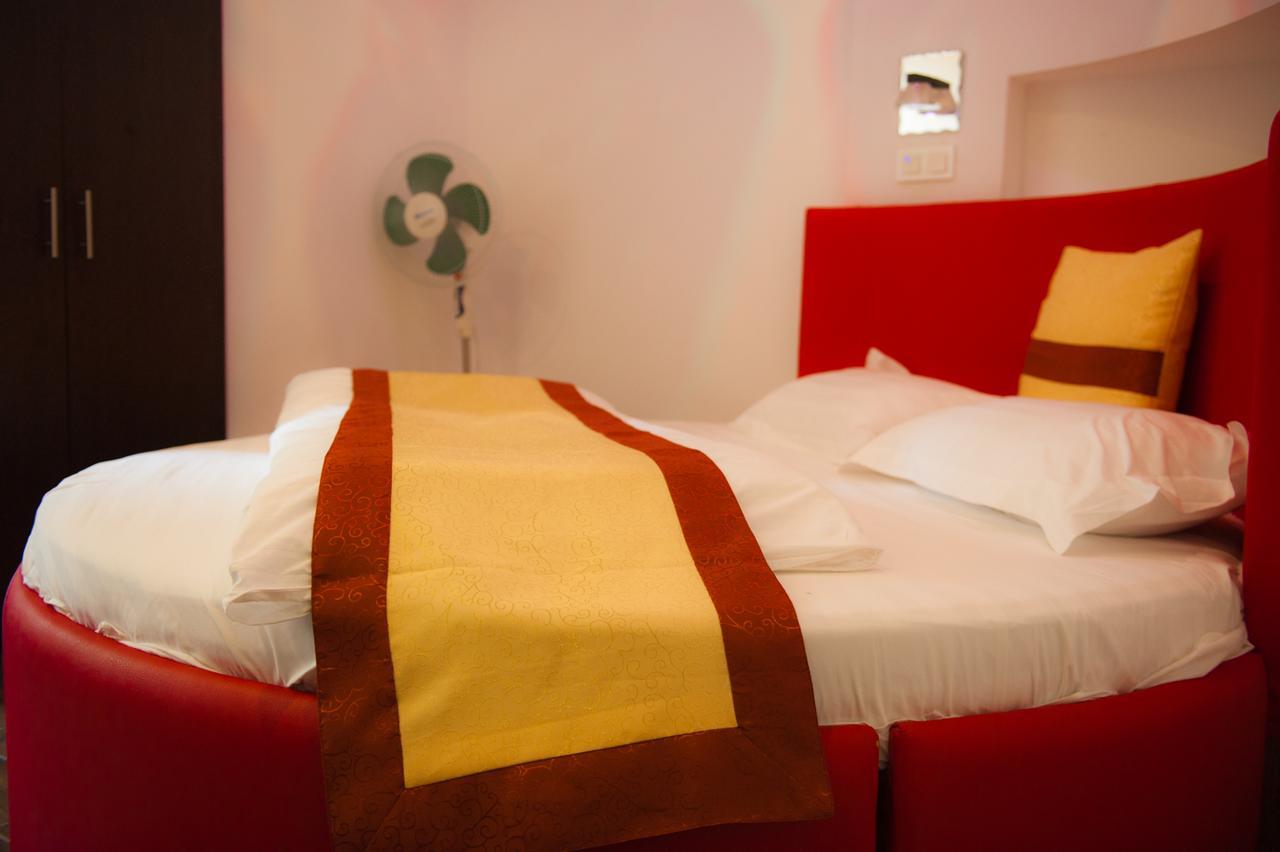 Budapest Garden Hotel Ngoại thất bức ảnh