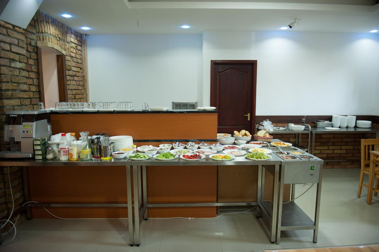 Budapest Garden Hotel Ngoại thất bức ảnh